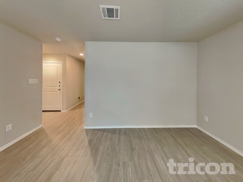 Building Photo - 13240 Rosemary Cove