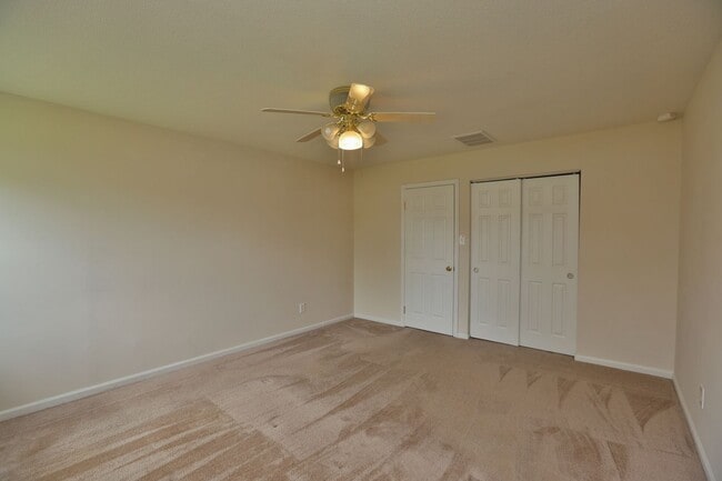 Building Photo - Ranch Home - Backs to Community Pool & Playgrounds - Pet-Friendly - Available 06-23-26!