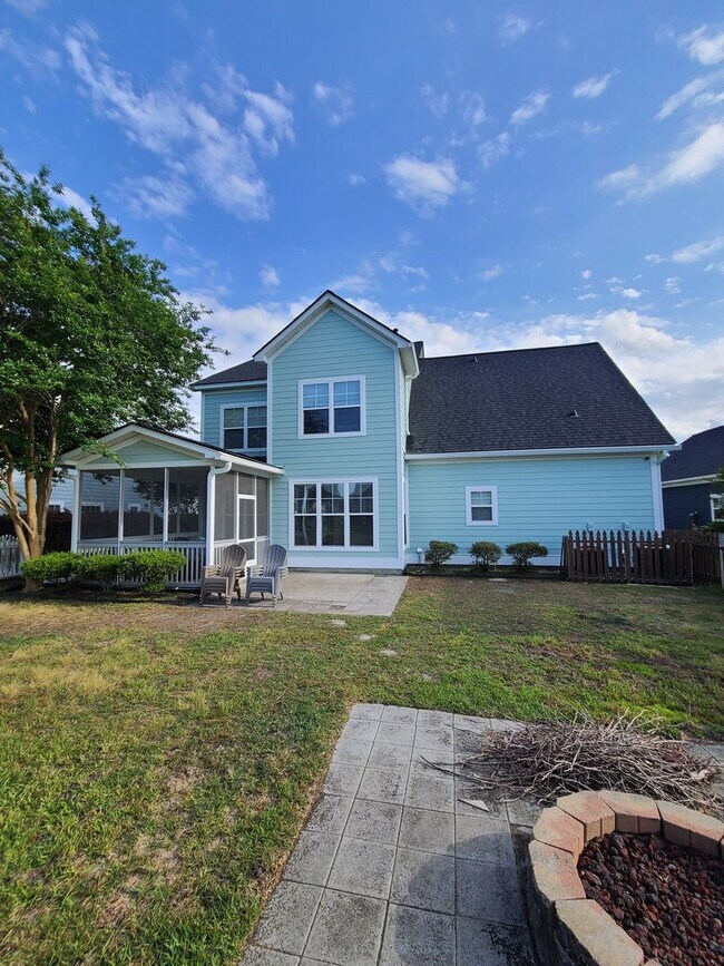 Building Photo - Welcome Home to Comfort and Style in North Charleston, SC!
