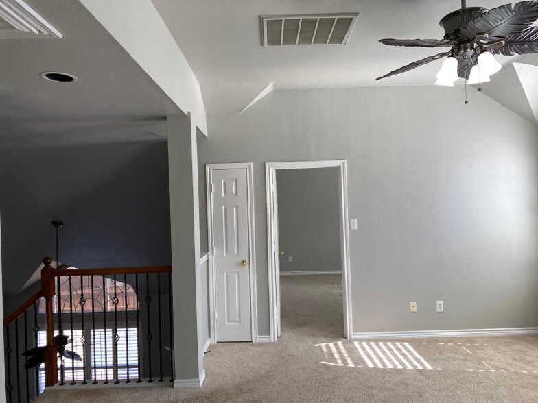 Building Photo - 1120 Coolidge St