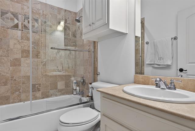 Building Photo - 5801 Hillcrest Ave