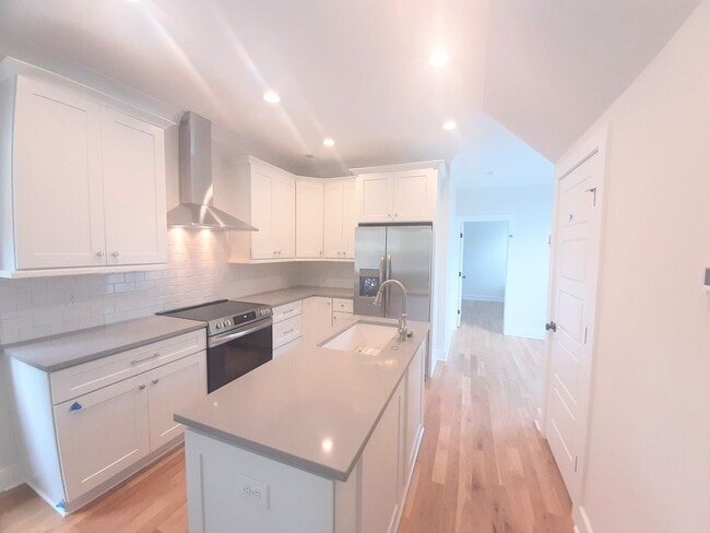 Building Photo - Beautiful 3 Bedroom, 3 Bathroom New Constr...