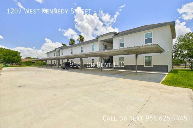Building Photo - 1207 W Kennedy St