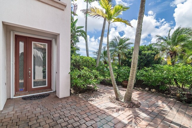 Building Photo - 2002 Graden Dr