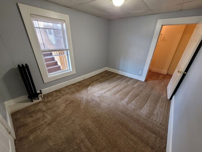 Building Photo - $1475 - 1 Bed / 1 Bath Apartment in Downtown Manchester with All Utilities Included