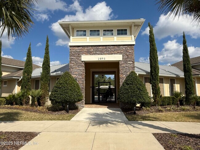 Building Photo - 2308 Shady Breeze Ln