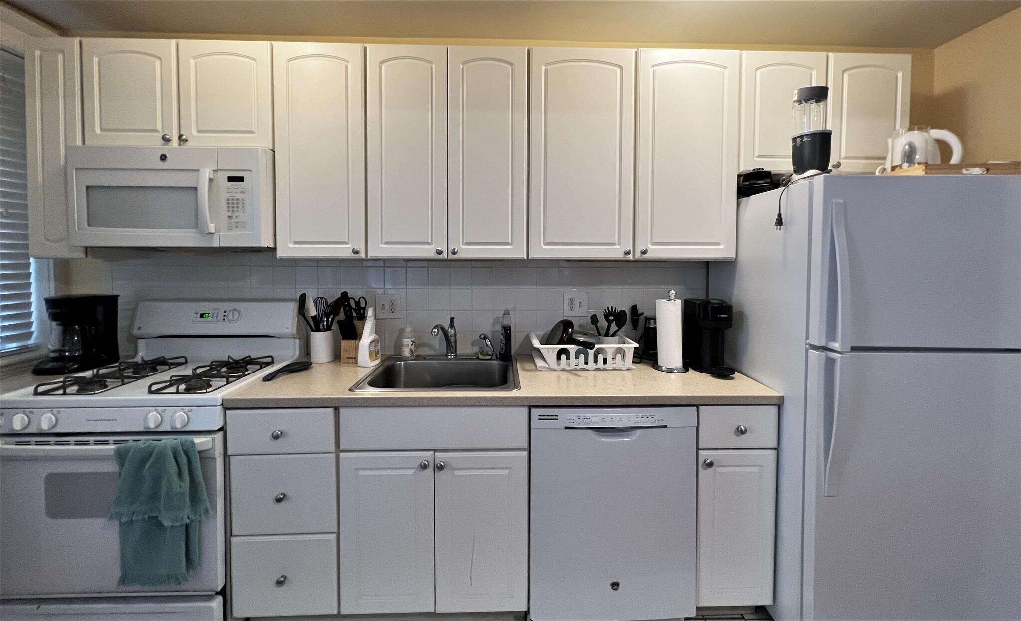 Building Photo - 852 Massachusetts Ave