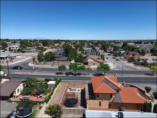 Building Photo - 1857 Ralph Janes Pl