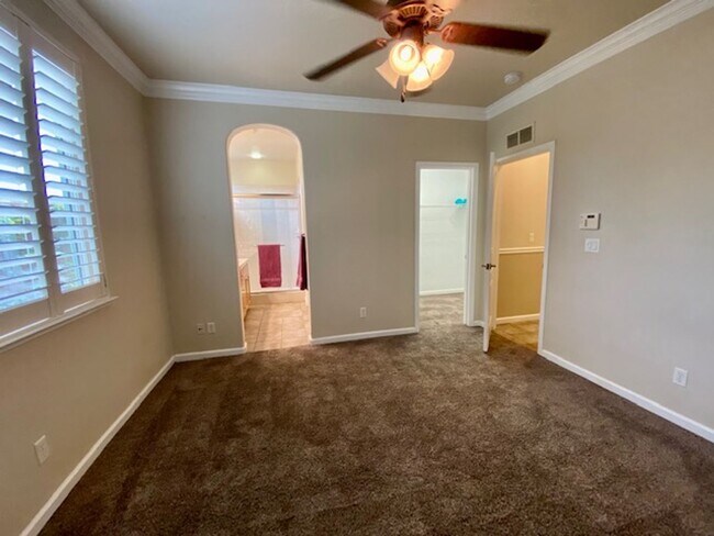 Building Photo - $2,295 Harlan Ranch, 3 Bedroom - N. Todd H...