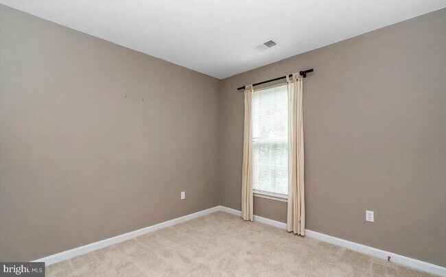 Building Photo - 8019 Moss Bank Dr