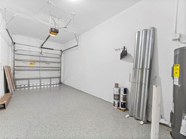 Building Photo - 4851 Bonsai Cir