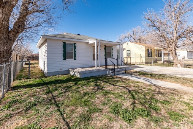 Building Photo - 2 bedroom home for lease!