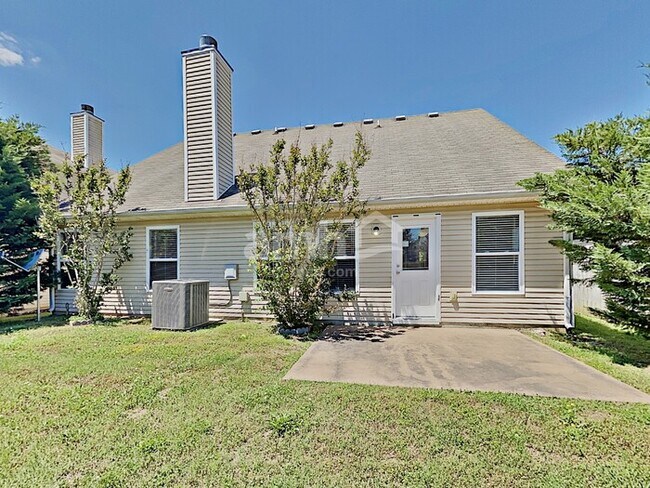 Building Photo - 3525 Juneberry Way