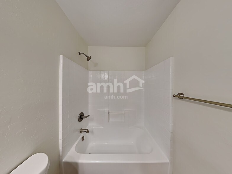 Building Photo - 13365 W Desert Rock Dr