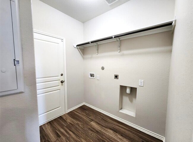 Building Photo - 24106 Silver Sunset Ln