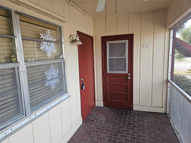 Building Photo - 2041 NW 81st Ave