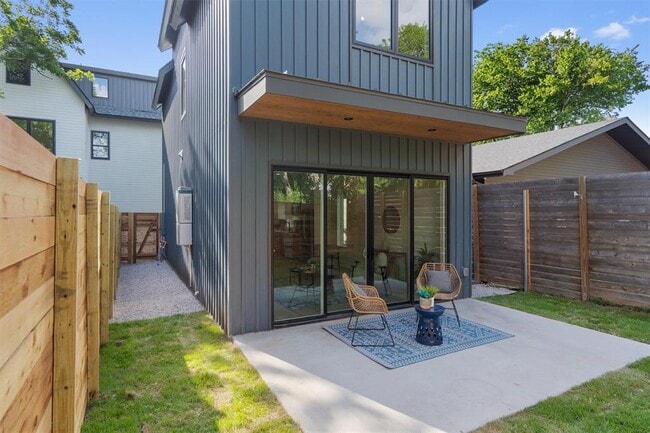 Building Photo - 2611 Wilson St