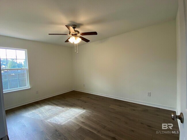 Building Photo - 24944 School St