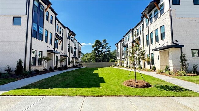 Building Photo - 9 Peeples Dr