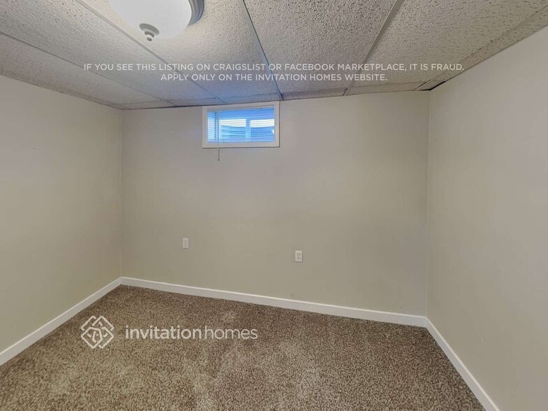 Building Photo - 387 Helena Cir