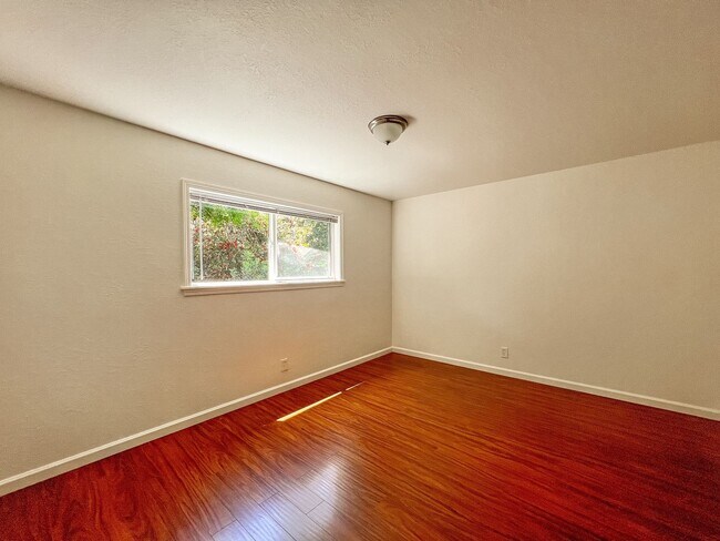 Building Photo - Charming 3-Bedroom Home in Napa’s Sought-A...