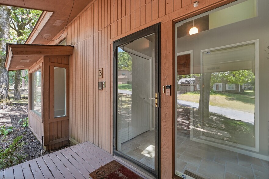 Building Photo - 3 Catina Ct