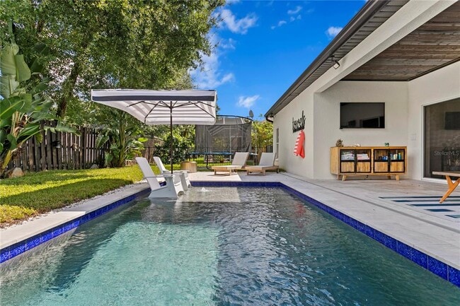 Building Photo - 2107 Branch Hill St