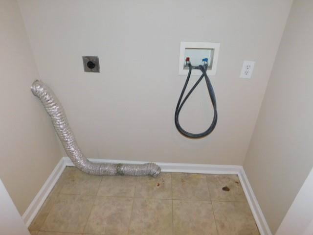 Building Photo - 5559 Glenridge Dr