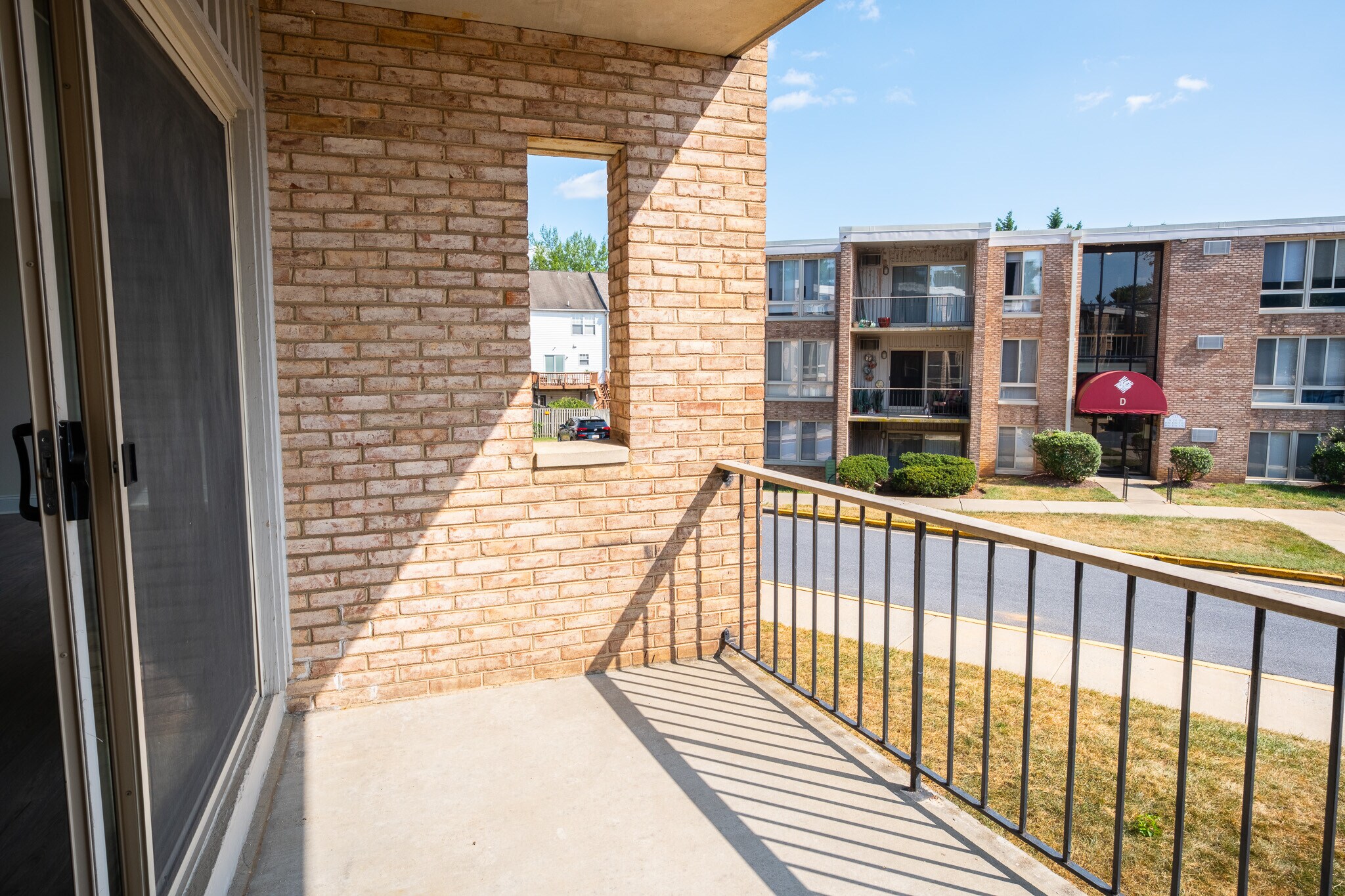 balcony - 501 Prospect Blvd