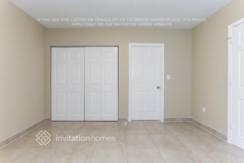 Building Photo - 2893 SW 174th Ave