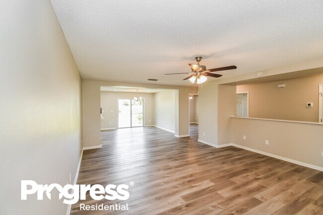 Building Photo - 7118 Newman Lake Ct