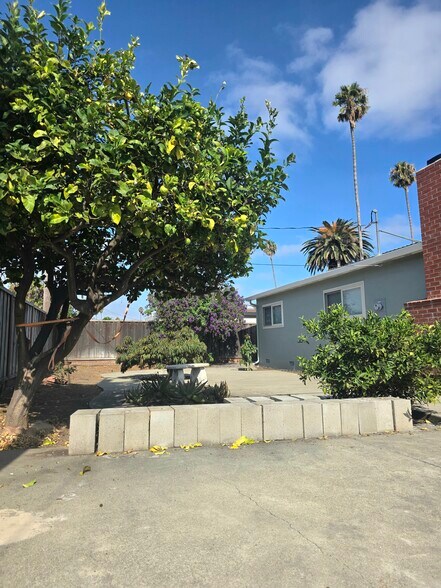 Building Photo - 39685 Lahana Way
