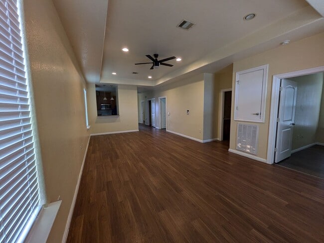 Building Photo - 2905 Pecos St