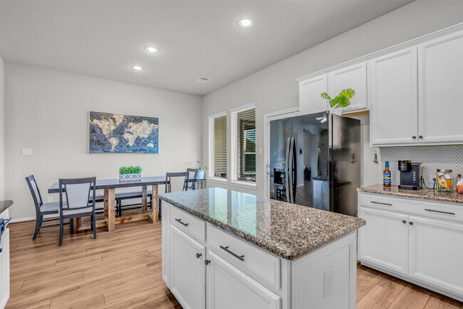 Building Photo - 17330 Hartford Field Ln