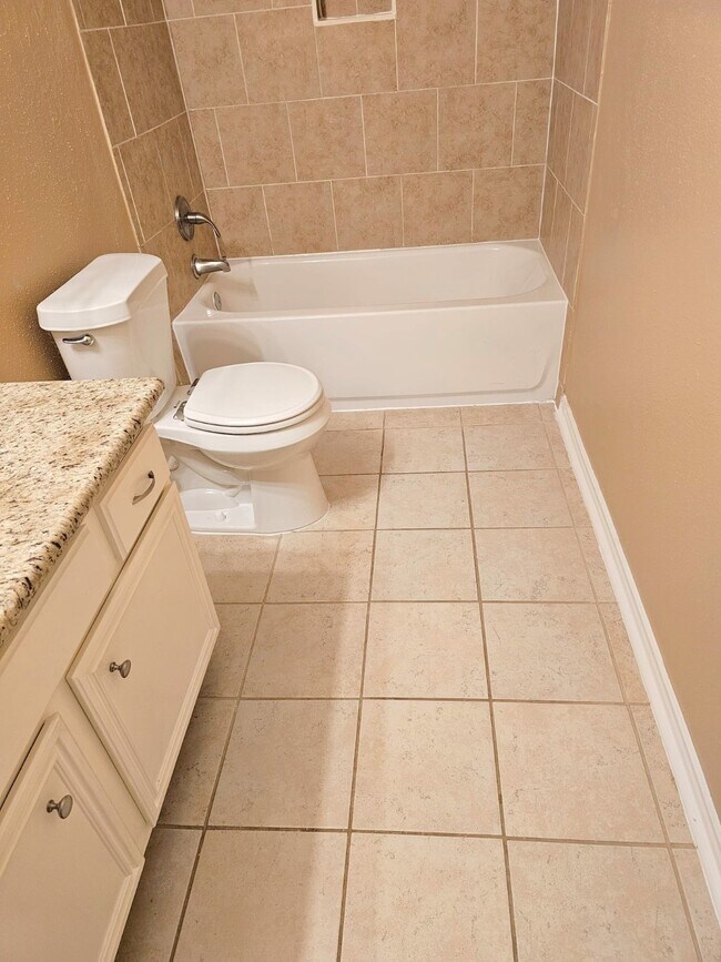 Building Photo - 2327 Shadbury Ct