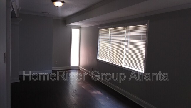 Building Photo - 1715 Highland Pl