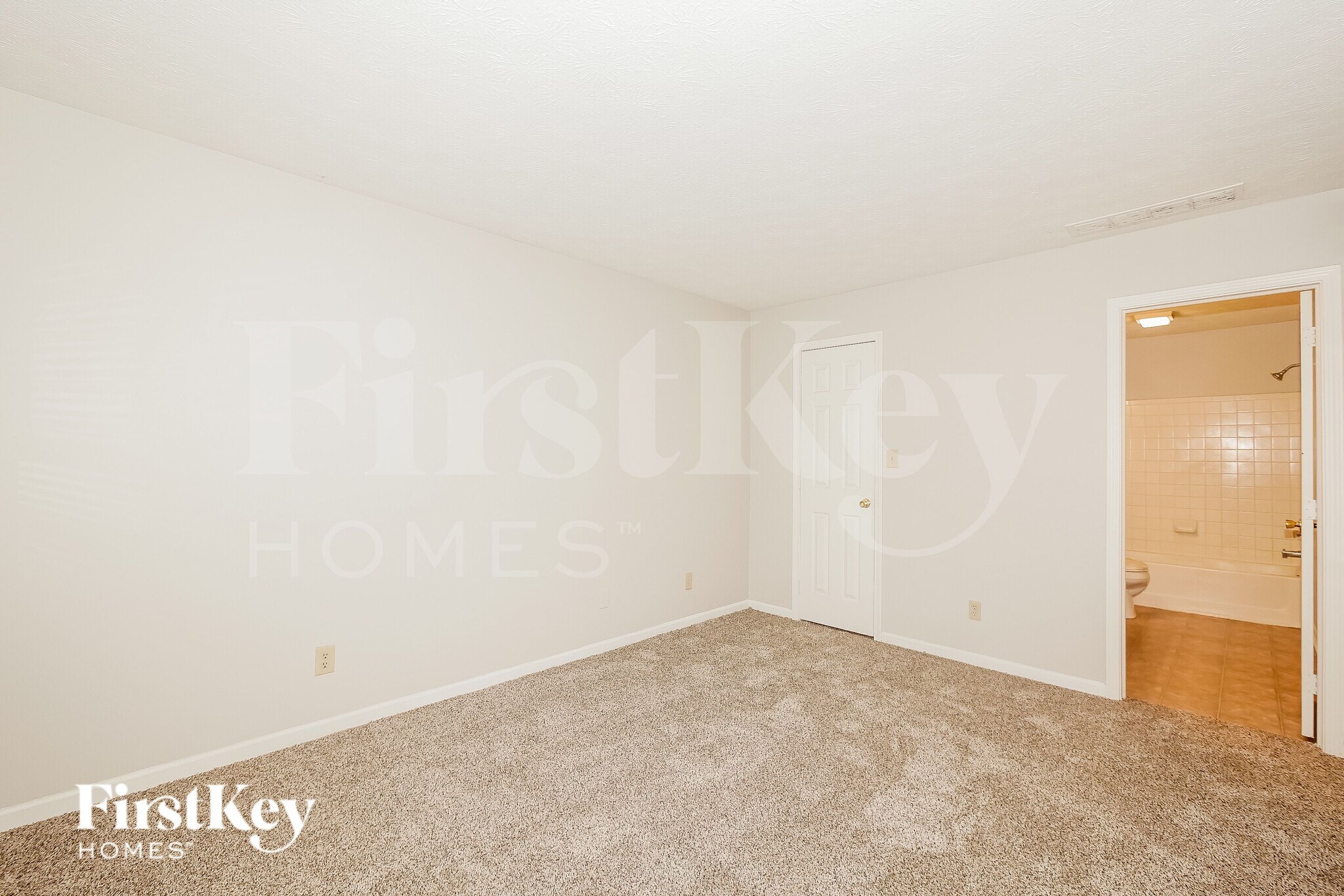 Building Photo - 6843 Owls Nest Ct