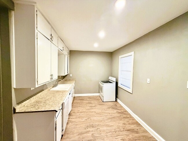 Building Photo - Beautiful 3-Bed Home in Schertz!