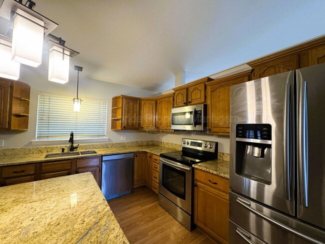 Building Photo - 1407 Spring Ridge Dr