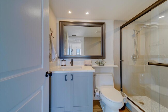 Building Photo - 255 Dolphin Point