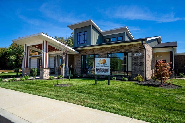 Building Photo - The Gantry