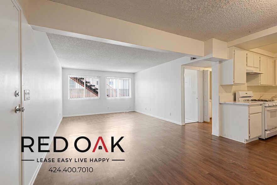 Primary Photo - 949 White Knoll Dr