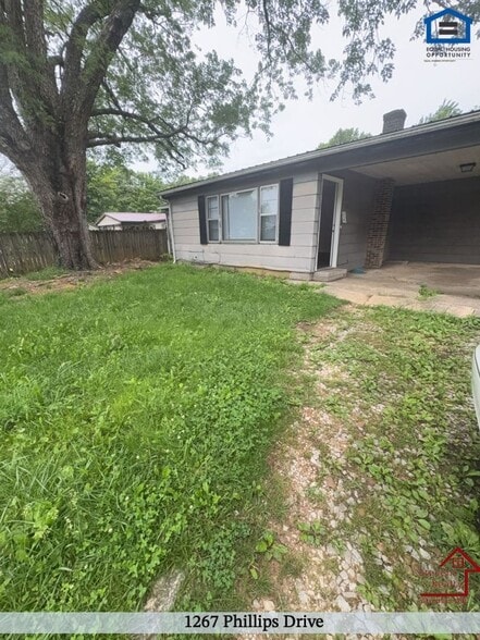 Building Photo - 1267 Phillips Dr