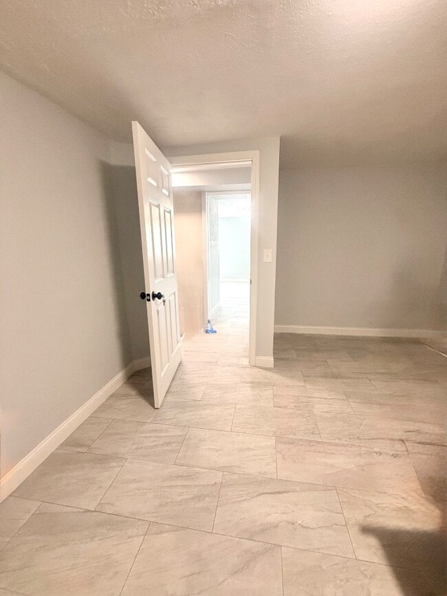 Building Photo - 3115 Bracken Woods Ln
