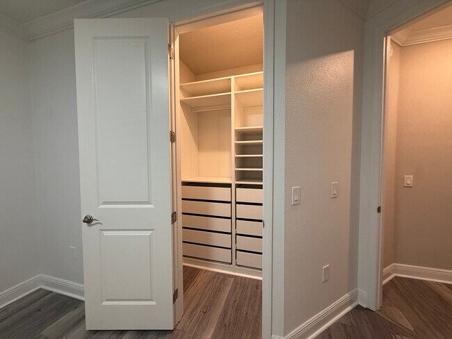 Building Photo - 1943 Standing Rock Cir