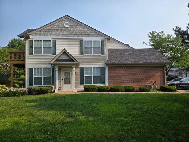 Primary Photo - 24166 Walnut Cir