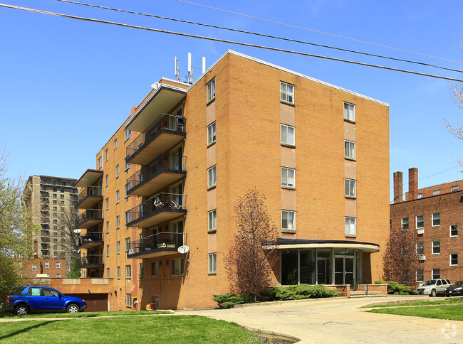 Michael Towers - 12050 Lake Ave Lakewood OH 44107 | Apartment Finder