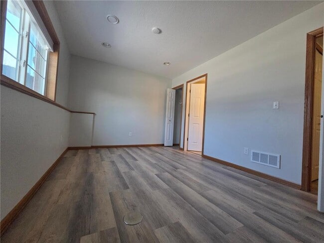 Building Photo - 15842 Frisian Ln