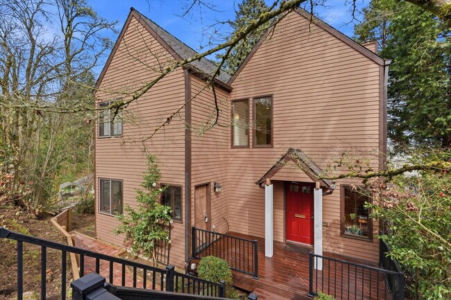 Building Photo - 2935 NW Thurman St