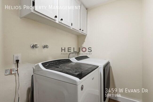 Building Photo - 3459 W Evans Dr
